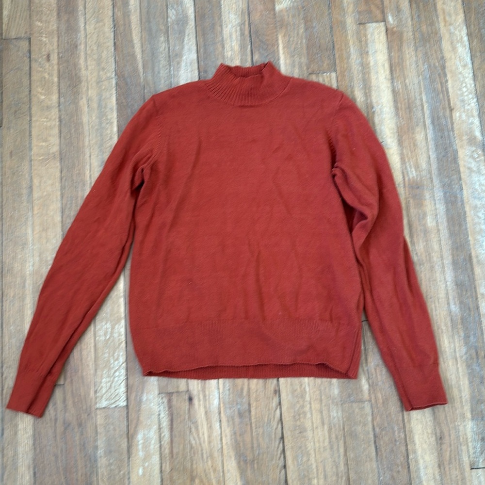 Old navy mock turtle neck